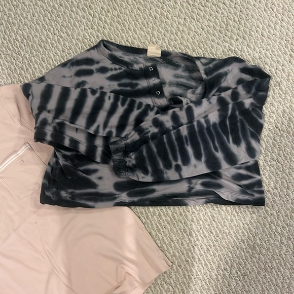 Medium bundle - dresses, tops, skirts, sweaters 14 pieces - Picture 5 of 10